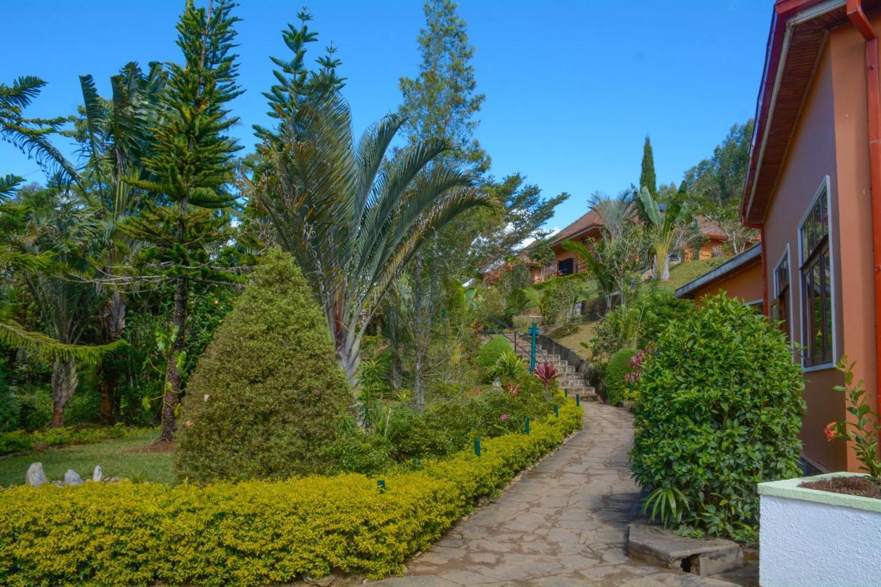 Andasibe Cyperus Hotel Moramanga Exterior foto